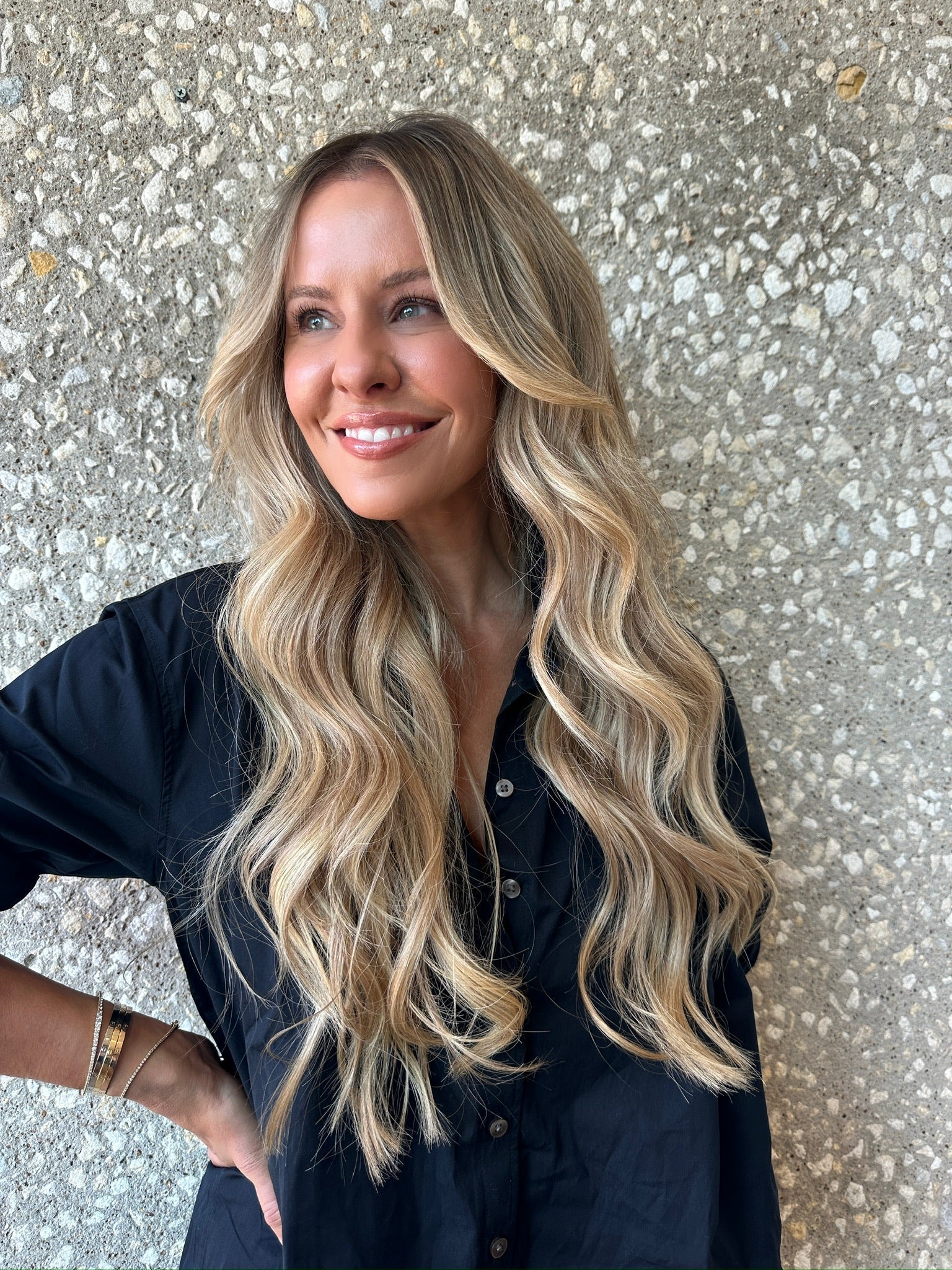 The Ultimate Guide to Hair Extensions in Dallas (Hand-Tied, Tape-In, Halo & More)